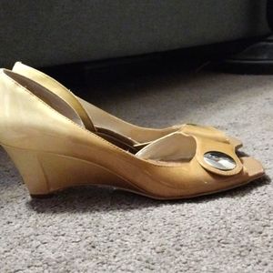 Franco Sarto peep-toe wedges